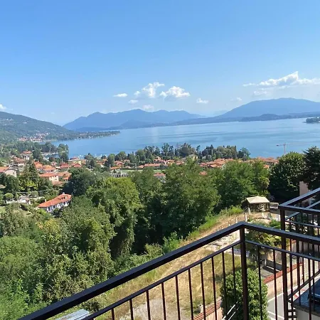 Penthouse Andrea شقة