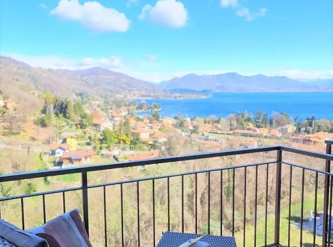 Penthouse Andrea Appartement Meina